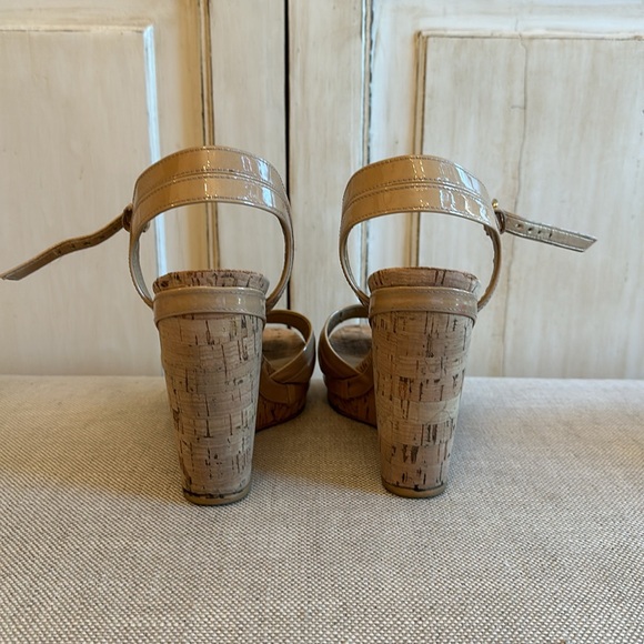 Stuart Weitzman wedge Sandal - Picture 3 of 7